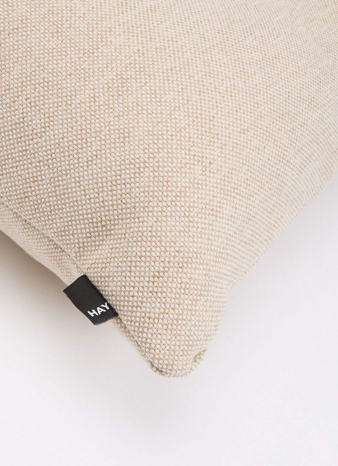 Hay Dot sierkussen 45 x 60 cm - detail 2 beige
