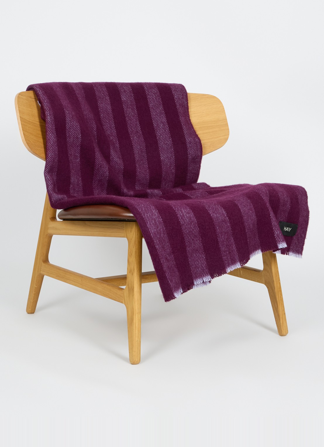 Hay Duo plaid van wol 180 x 130 cm - voorkant 2 paars