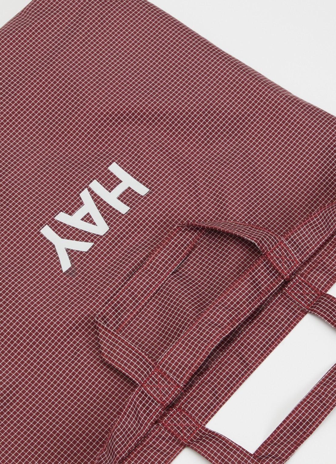 Hay Grid Crossover M crossbodytas met ruitdessin - detail bordeauxrood