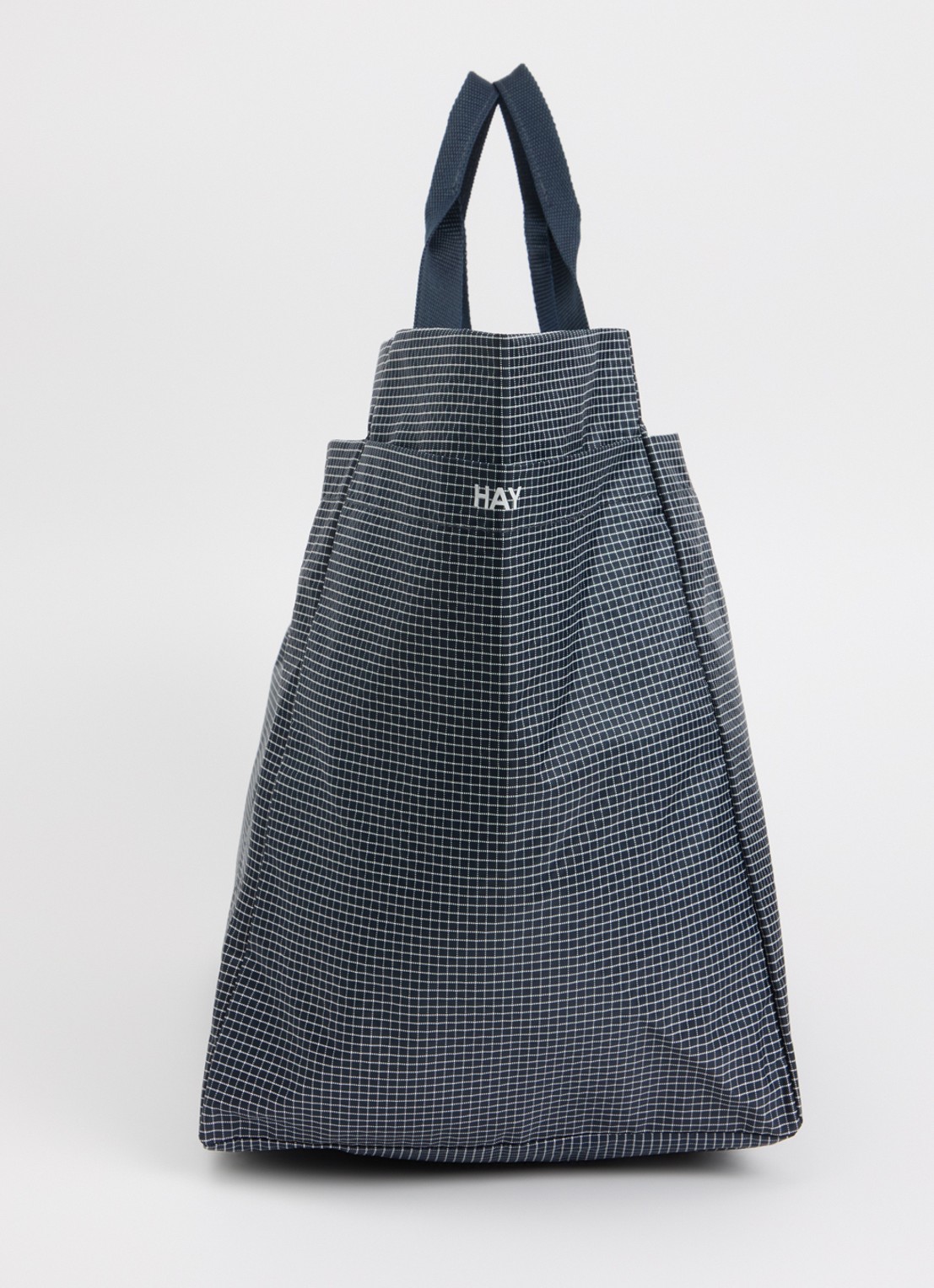 Hay Grid M shopper met ruitdessin en waterafstotende coating - detail 2 donkerblauw