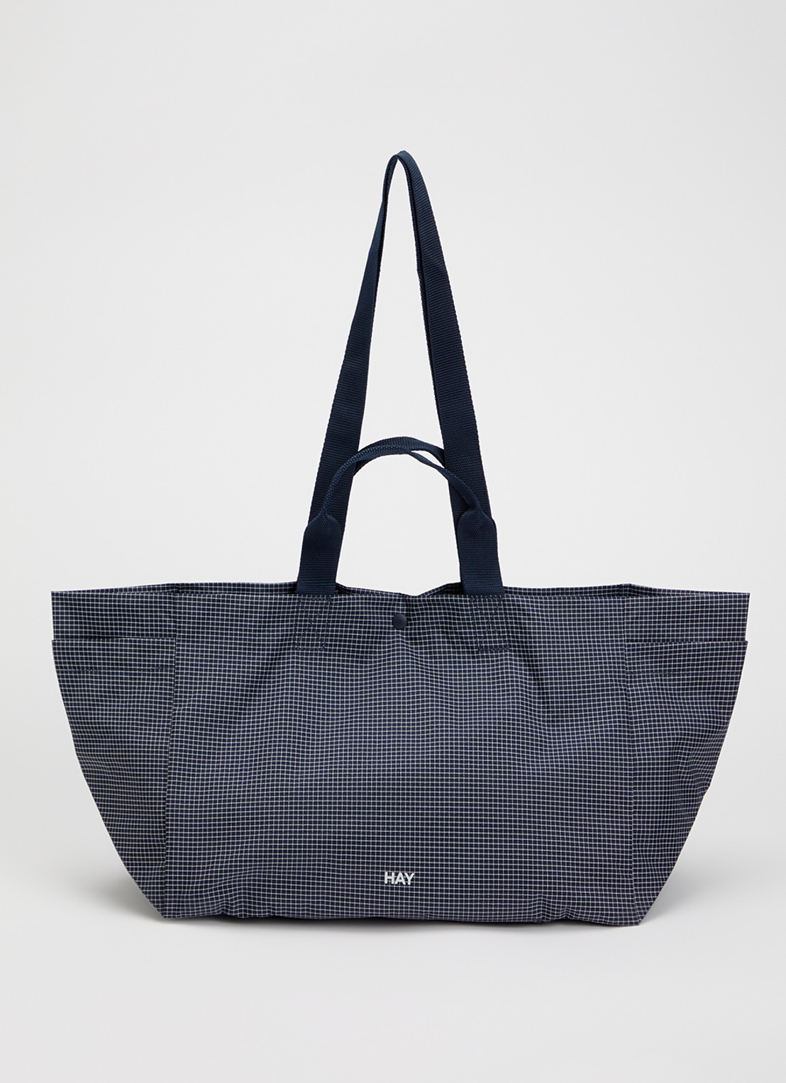 Hay Grid S shopper met waterafstotende coating - voorkant donkerblauw