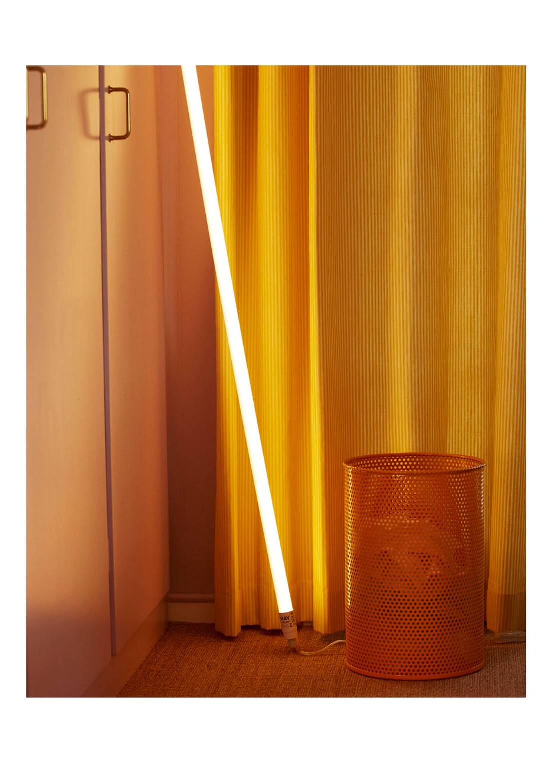 Hay Hay Neon Tube LED lamp 150 x Ø2,5 cm - voorkant 4 wit