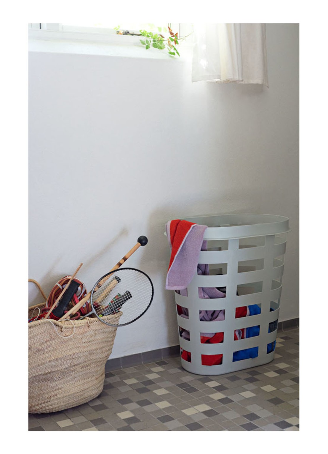 Hay Laundry Basket L wasmand 62,5 cm  - detail lichtgrijs