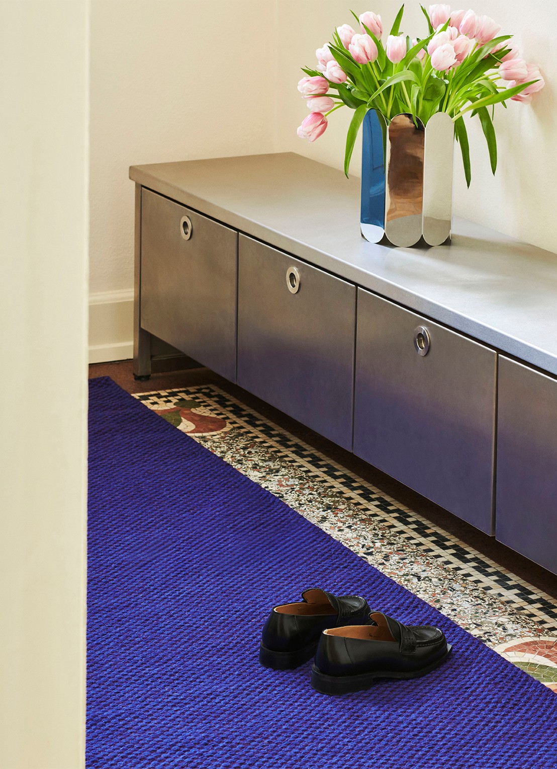 Hay Moire vloerkleed van wol 200 x 80 cm - voorkant 2 paars