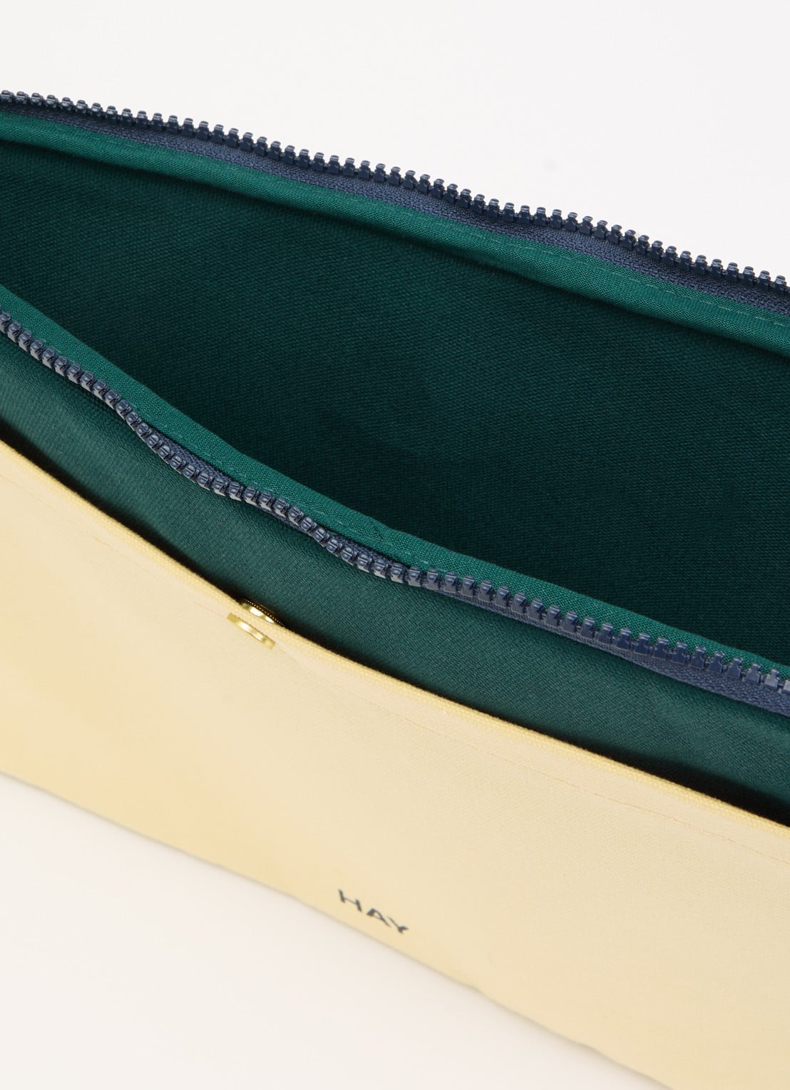 Hay Multi laptophoes 13 en 14 inch - detail 2 vanillegeel
