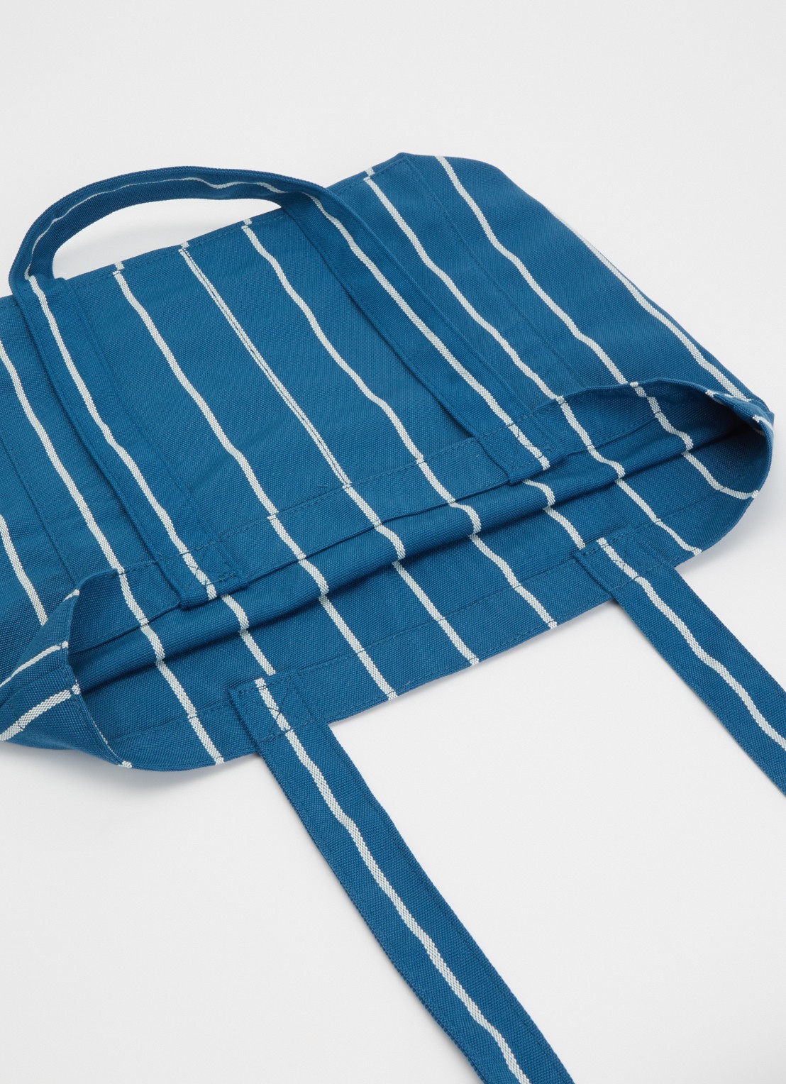 Hay Outdoor Market shopper met streepprint - detail 2 blauw