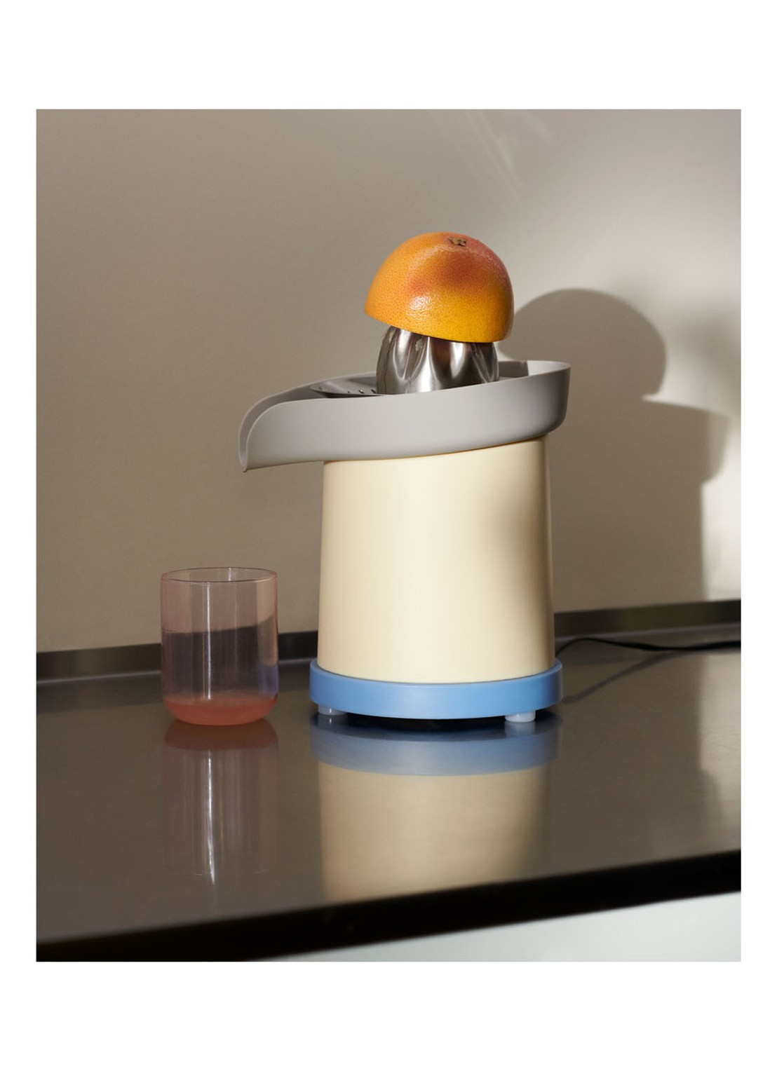 Hay Sowden Juicer citruspers 541399 - detail 7 vanillegeel