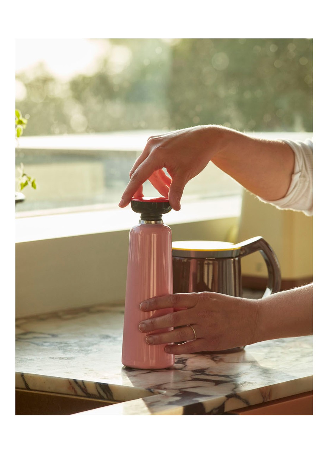Hay Sowden thermosfles 350 ml  - voorkant 2 roze