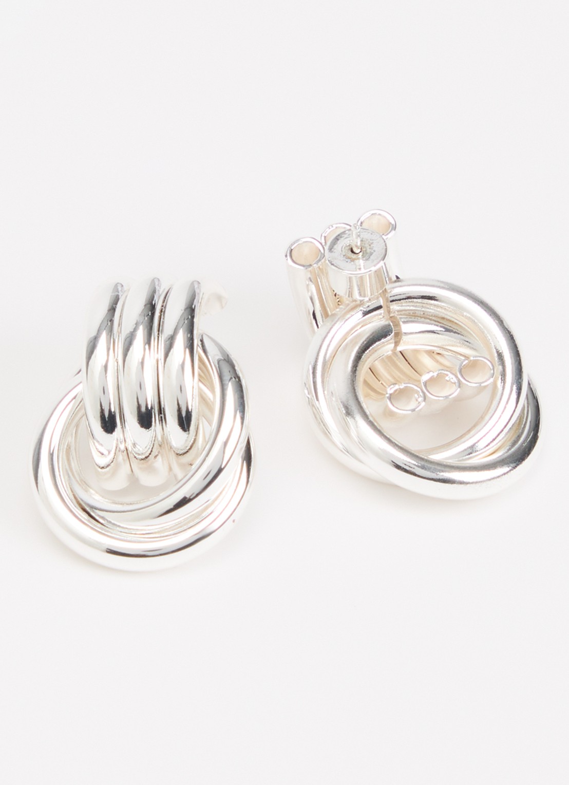 Heaven Mayhem Baby Knot oorstekers - detail 2 zilver