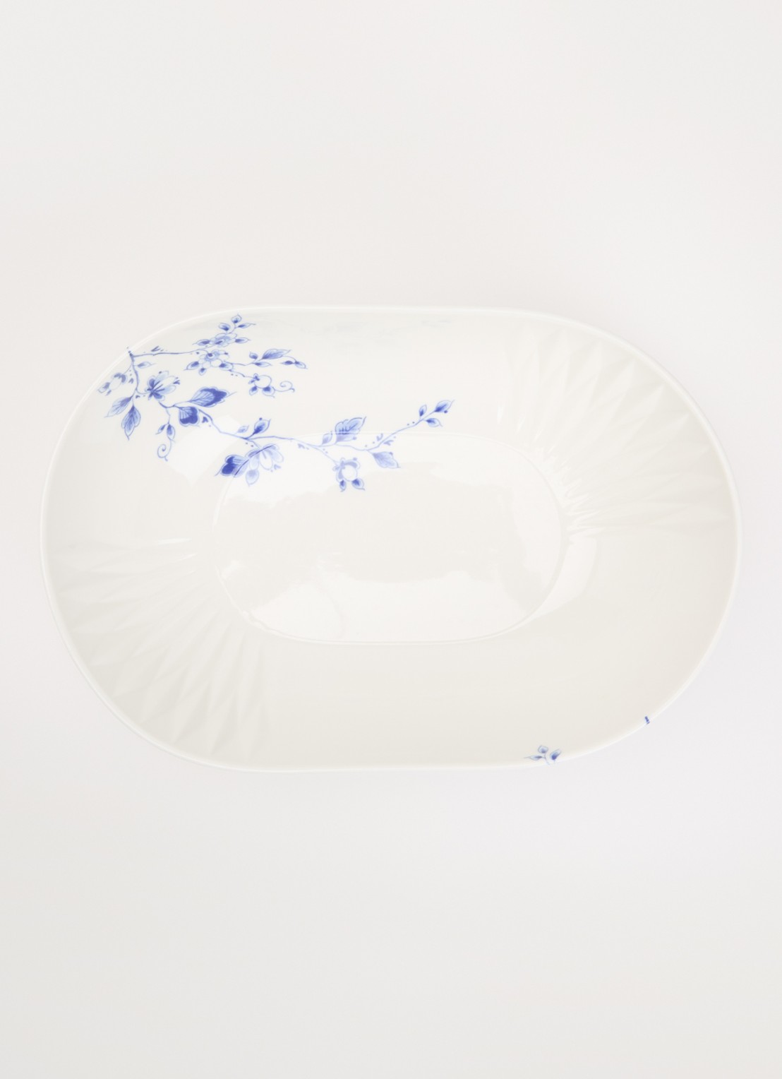 Heinen Delfts Blauw Blauw Vouw saladeschaal 32 cm  - voorkant 2 wit