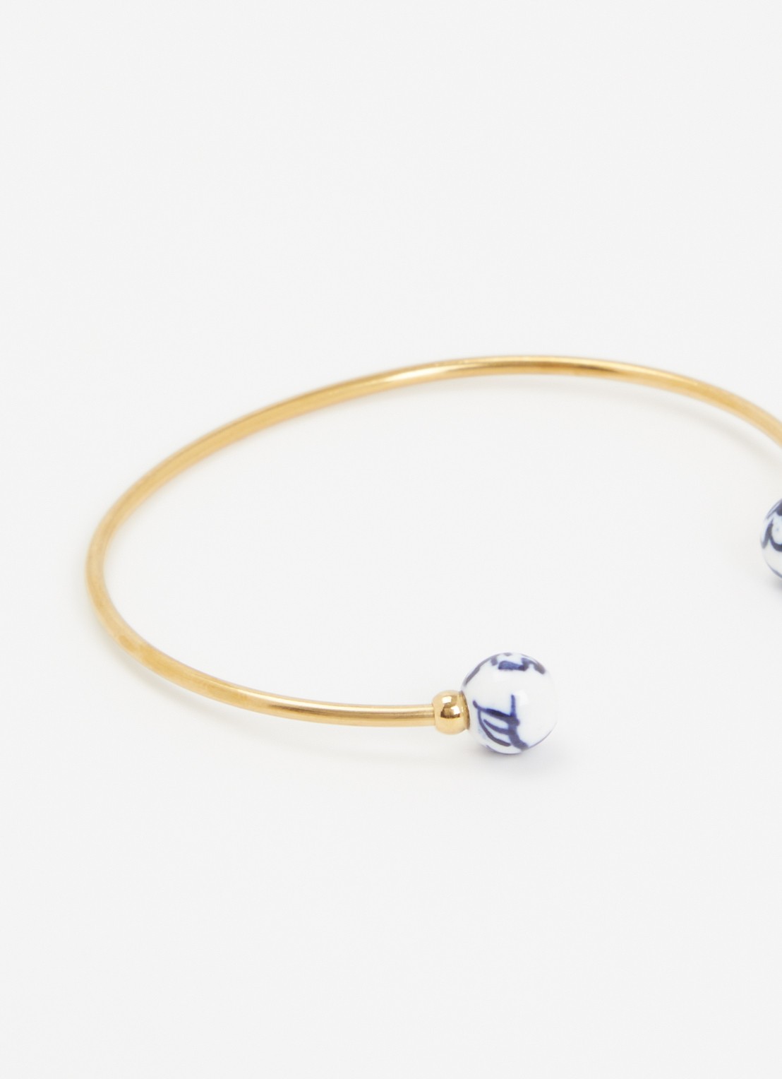 Heinen Delfts Blauw Bloem bangle - voorkant 2 goud