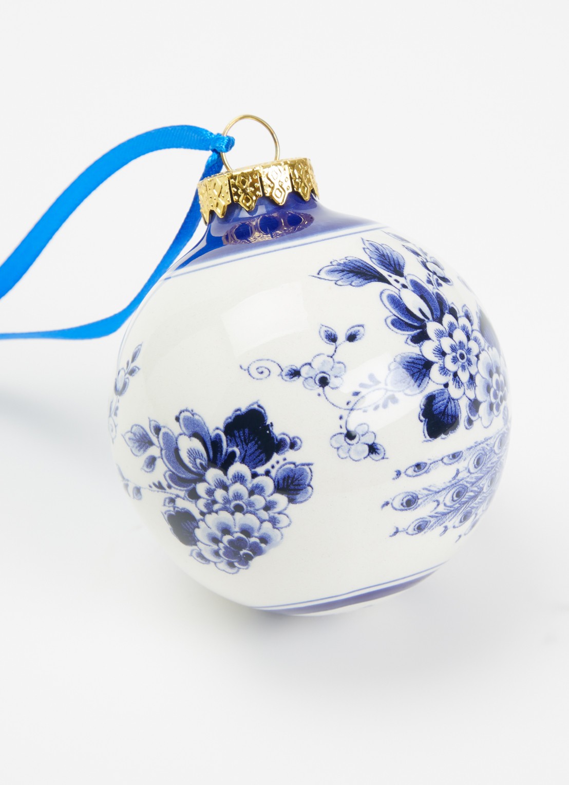 Heinen Delfts Blauw Pauw kerstbal 7 cm - detail 2 gebroken wit