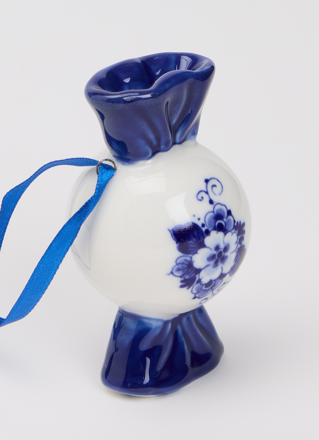 Heinen Delfts Blauw Snoepje kersthanger 7,5 cm - detail gebroken wit