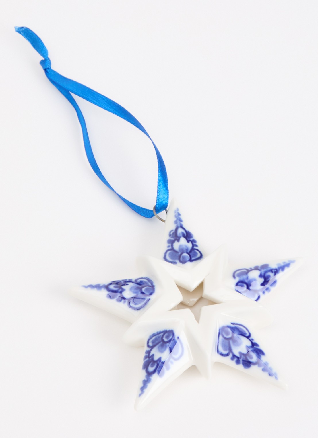 Heinen Delfts Blauw Ster 3 kersthanger 9 cm - voorkant 2 gebroken wit
