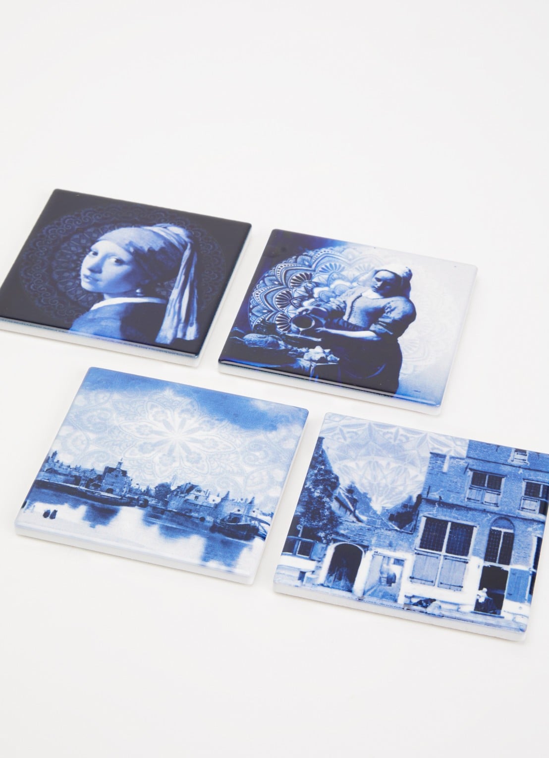 Heinen Delfts Blauw Vermeer onderzetter van keramiek set van 4 - voorkant 2 blauw