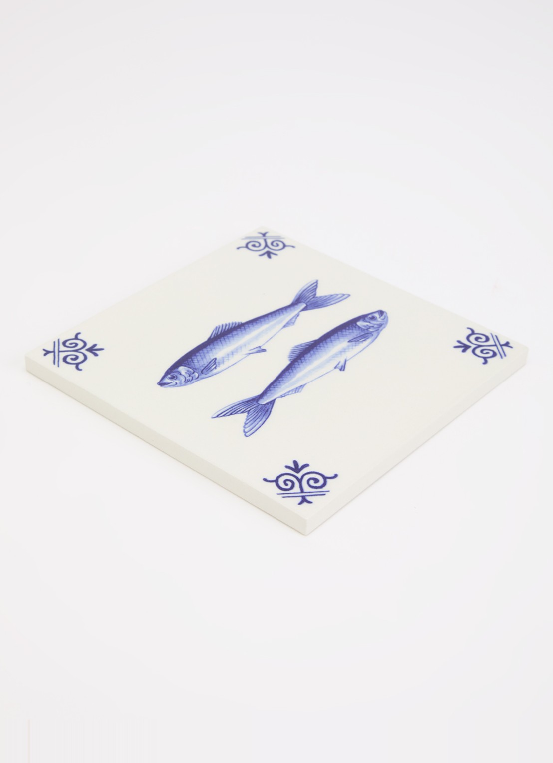 Heinen Delfts Blauw Vissen wandtegel 13 cm - voorkant 2 blauw