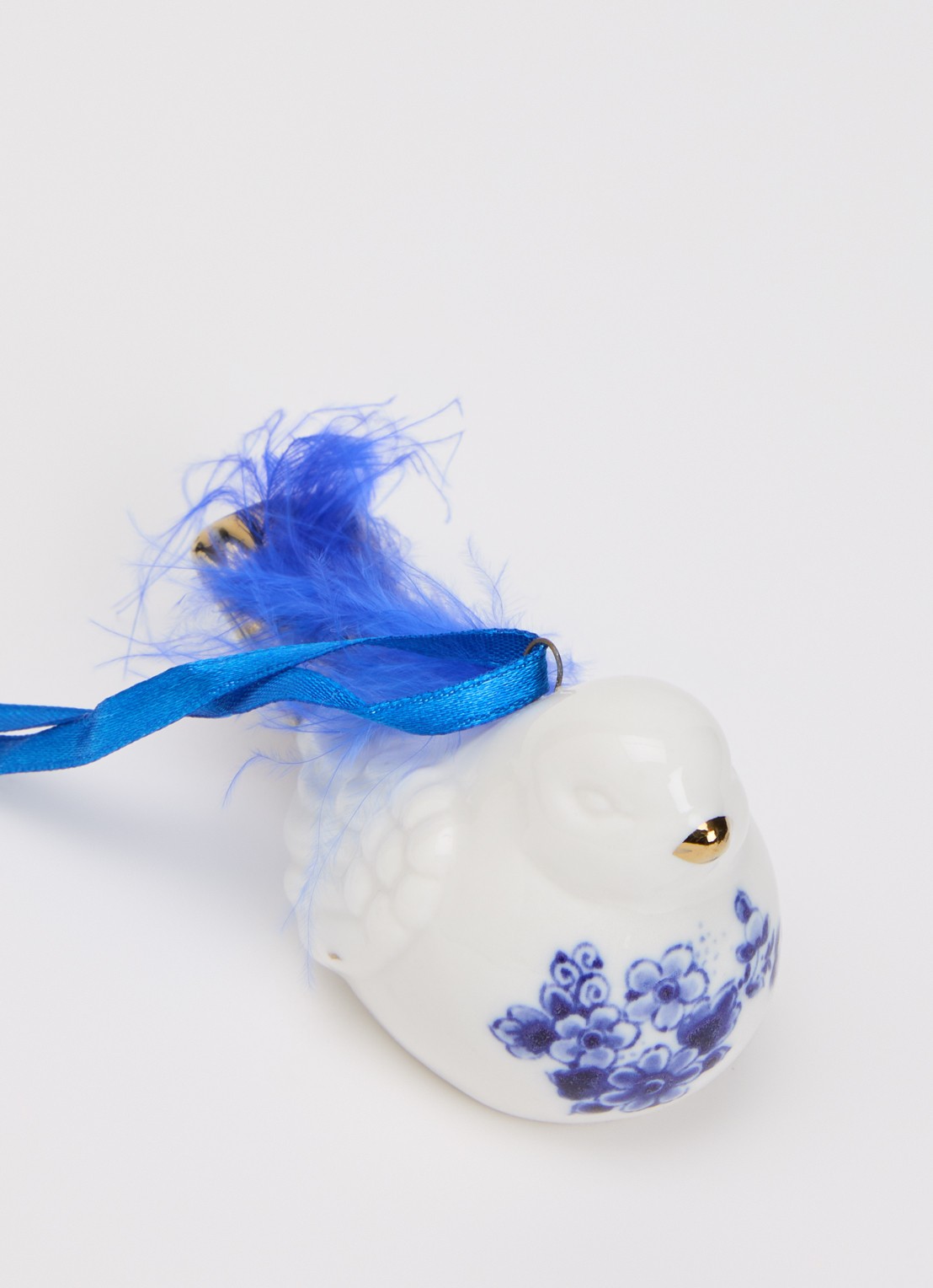 Heinen Delfts Blauw Vogel Met Veer kersthanger 5 cm - detail 2 gebroken wit