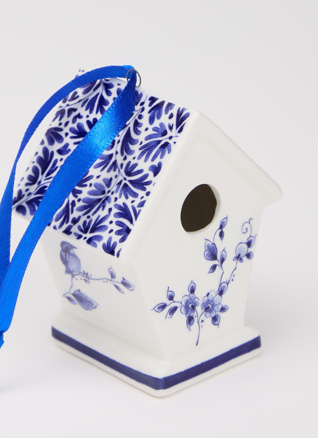 Heinen Delfts Blauw Vogelhuisje kersthanger 7,5 cm - detail gebroken wit