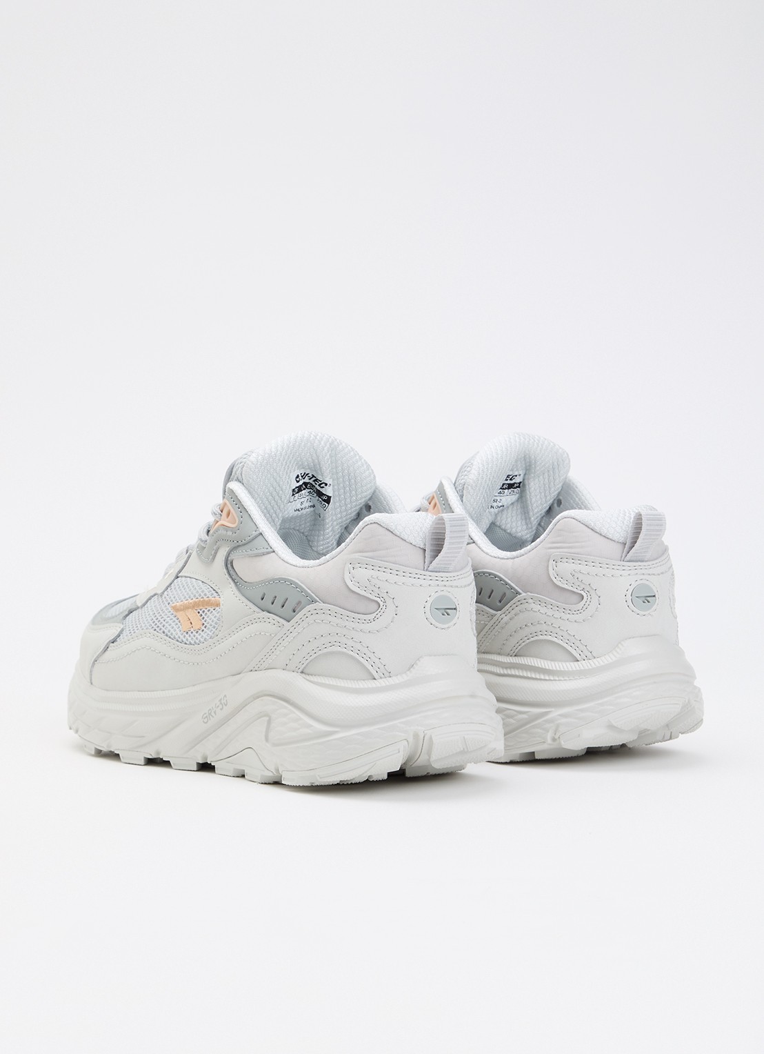 Hi-Tec Eastend WP GRV-30 sneaker met suède details - achterkant lichtgrijs