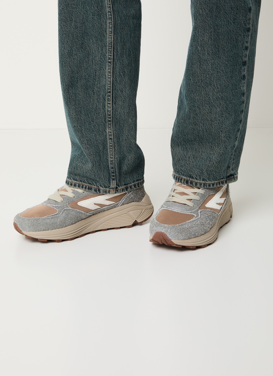 Hi-Tec HTS Shadow RGS sneaker met details van suède - voorkant 6 grijs