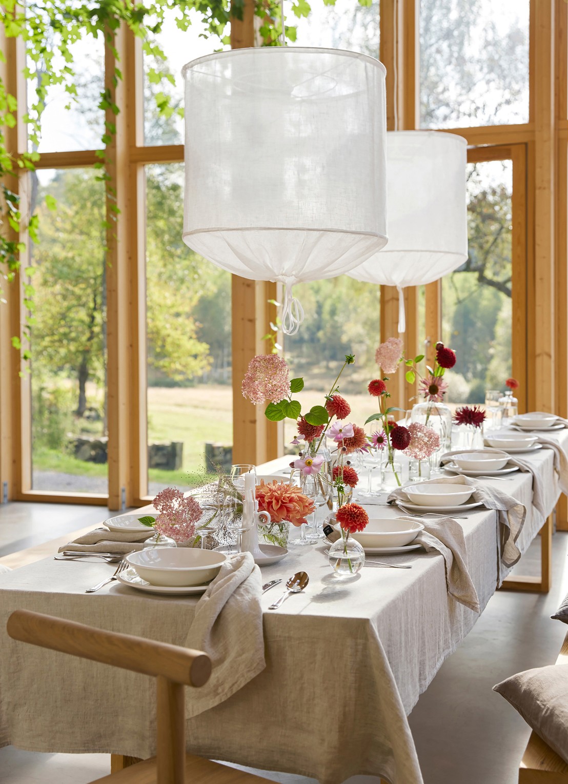Himla Sunshine tafelkleed van linnen 145 x 330 cm - detail beige