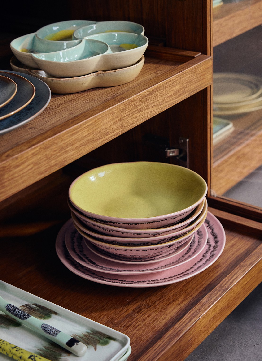 HKliving 70s Ceramics dinerbord 27,5 cm set van 2 - achterkant roze