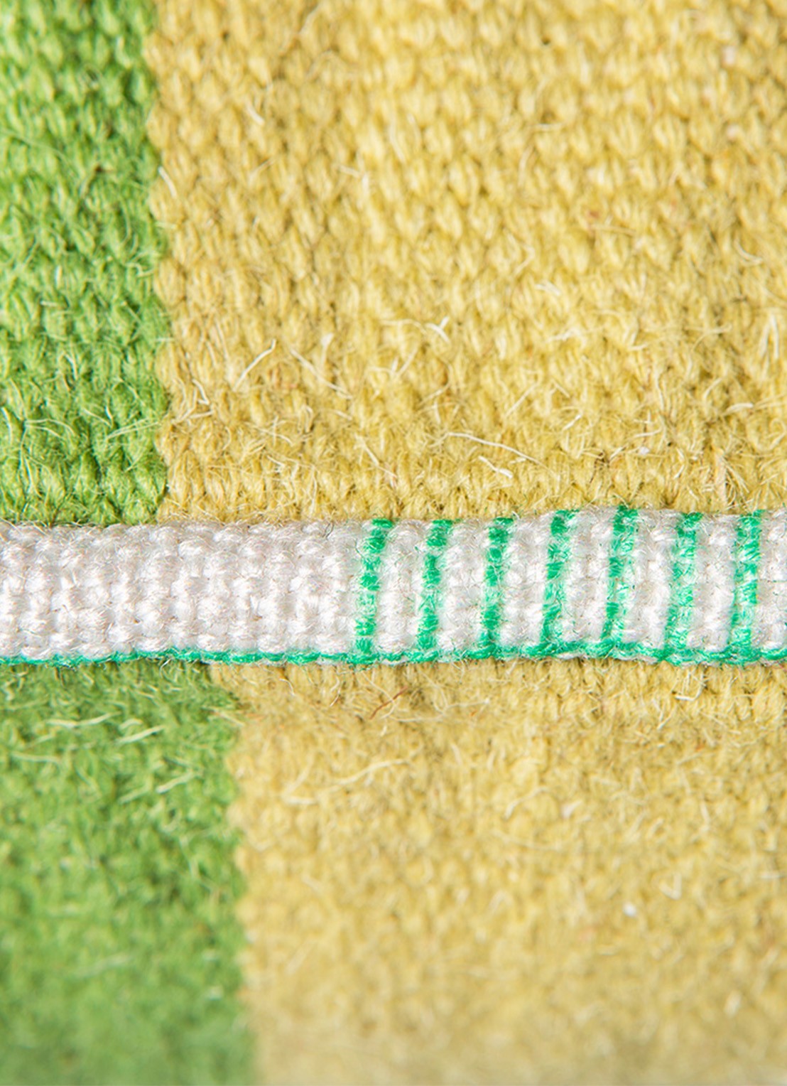 HKliving Hand Woven sierkussen 38 x 74 cm - detail 6 lindegroen