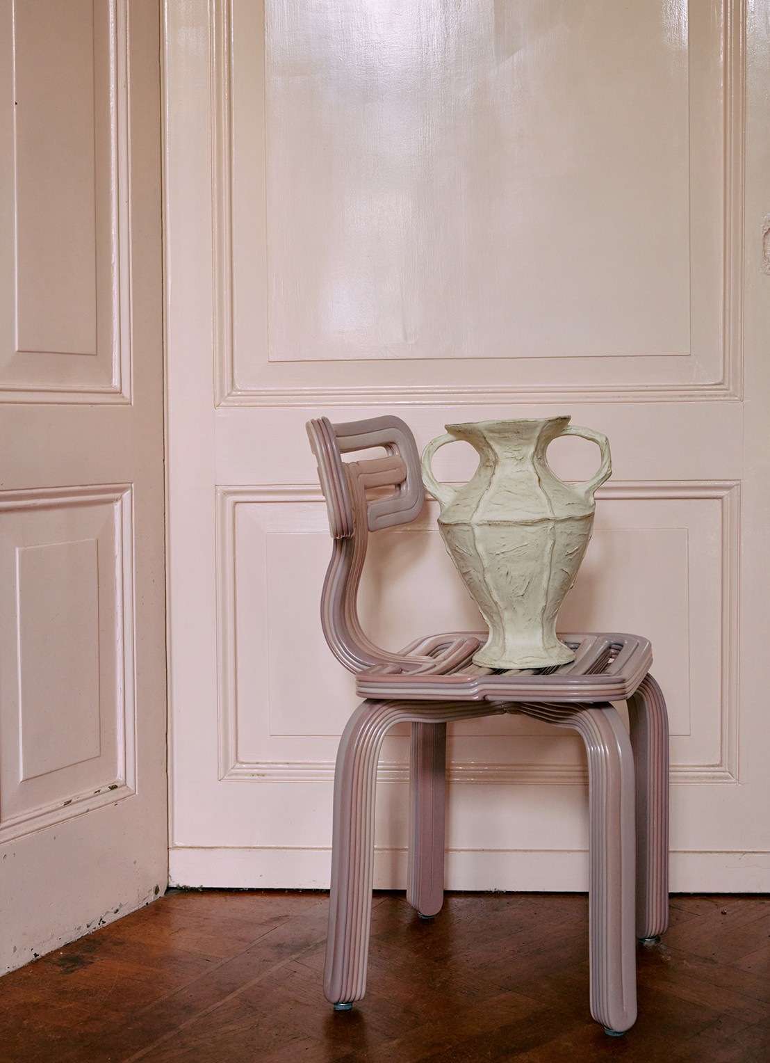 HKliving New Classics vaas - detail 3 beige