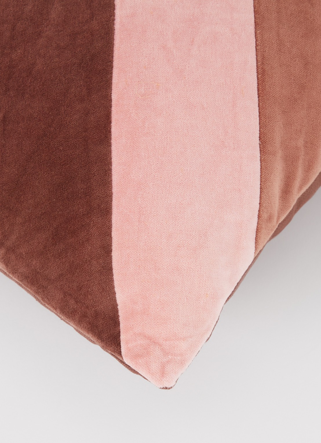 HKliving Sierkussen 45 x 45 cm - detail 2 multicolor