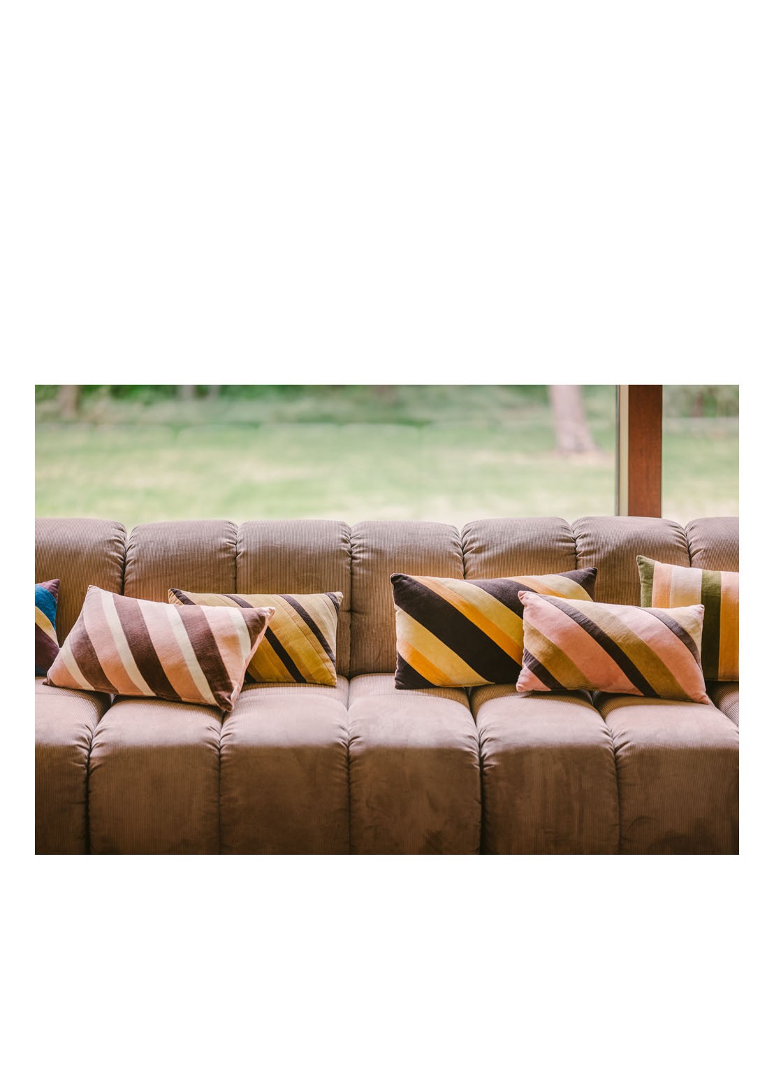 HKliving Striped sierkussen 50 x 30 cm - voorkant 7 mosterd