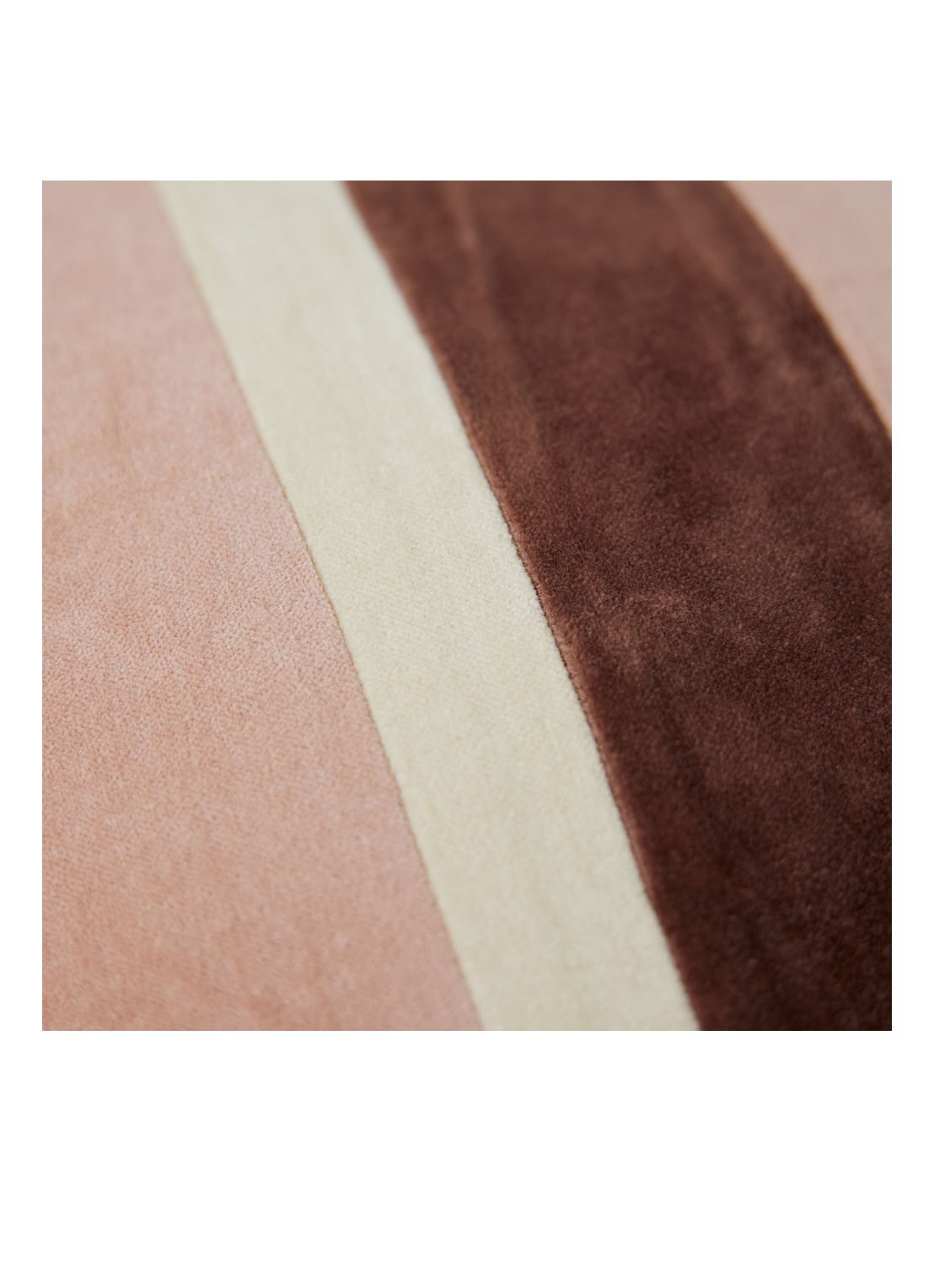 HKliving Striped sierkussen 60 x 35 cm - detail 3 lichtroze