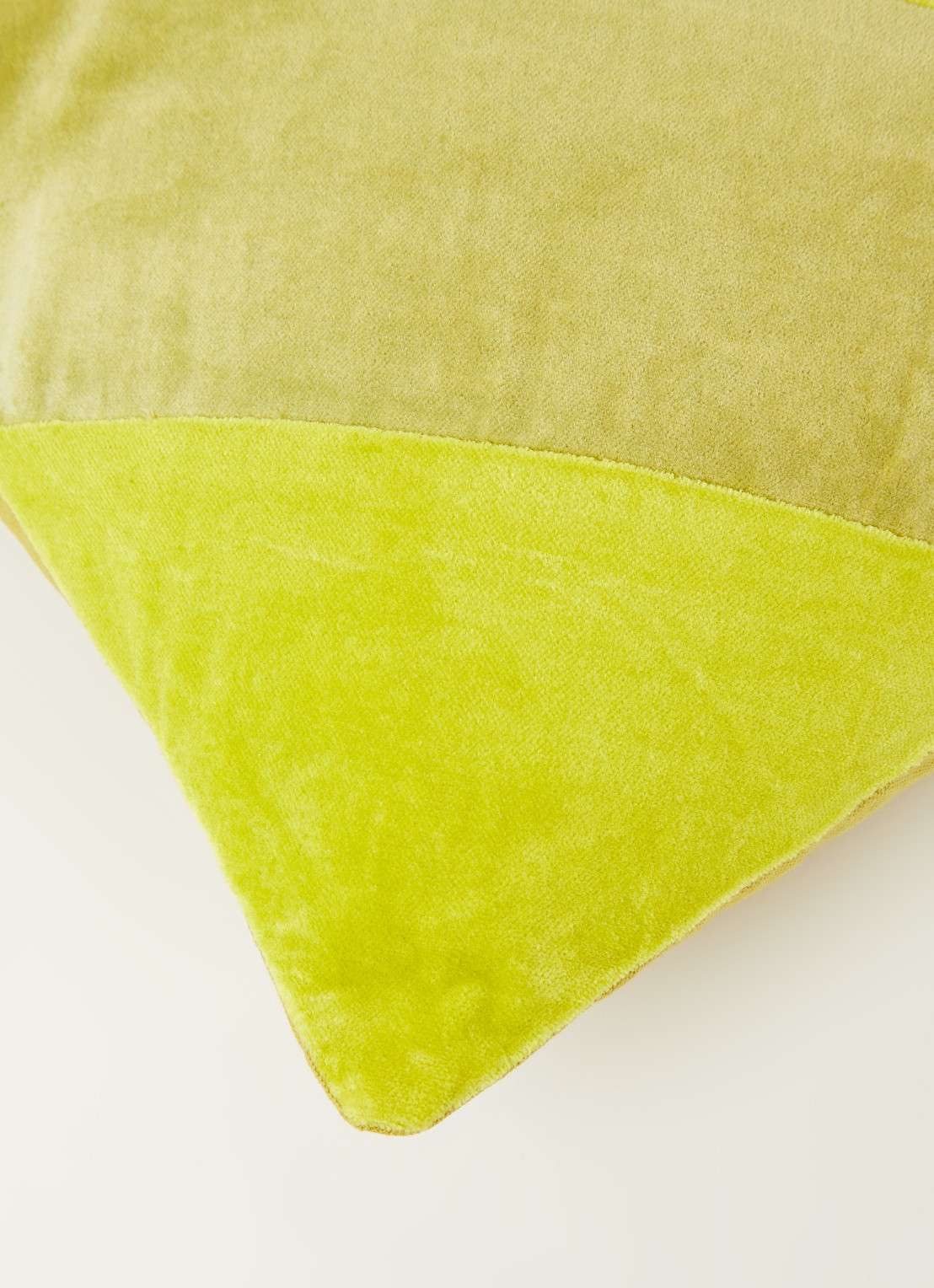 HKliving Striped Velvet sierkussen 60 x 40 cm - detail 2 olijfgroen