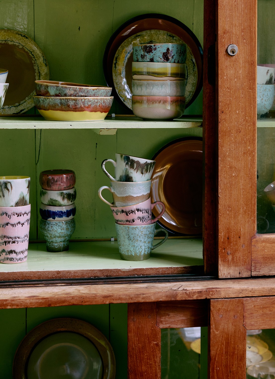HKliving Tide cappuccino mok - detail 3 groen