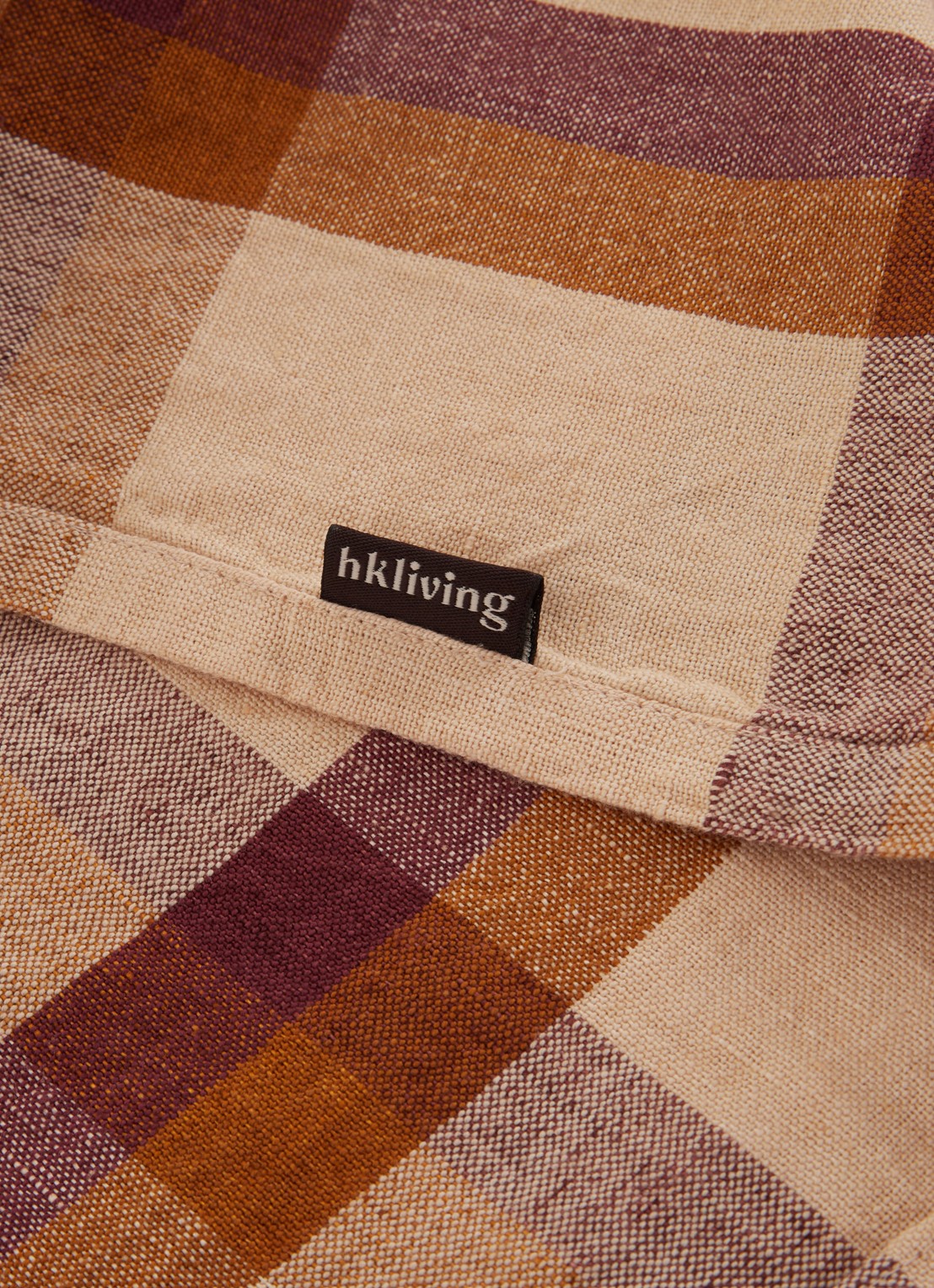 HKliving Vida tafelkleed in linnenblend 140 x 220 cm - voorkant 2 bruin