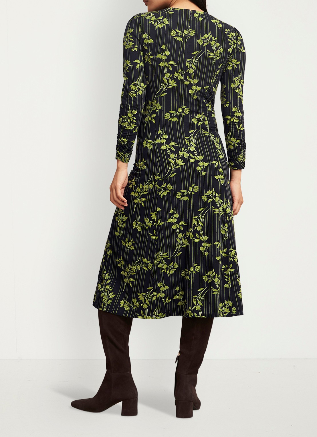 Hobbs Alison midi jurk met bloemenprint - achterkant 3 groen