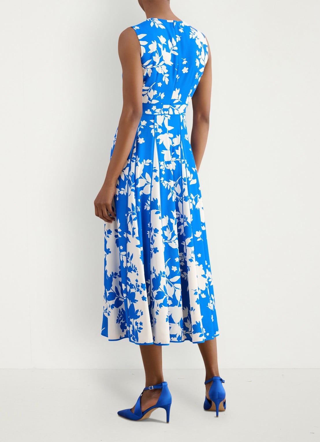 Hobbs Angelica midi jurk met plooien - achterkant 6 blauw