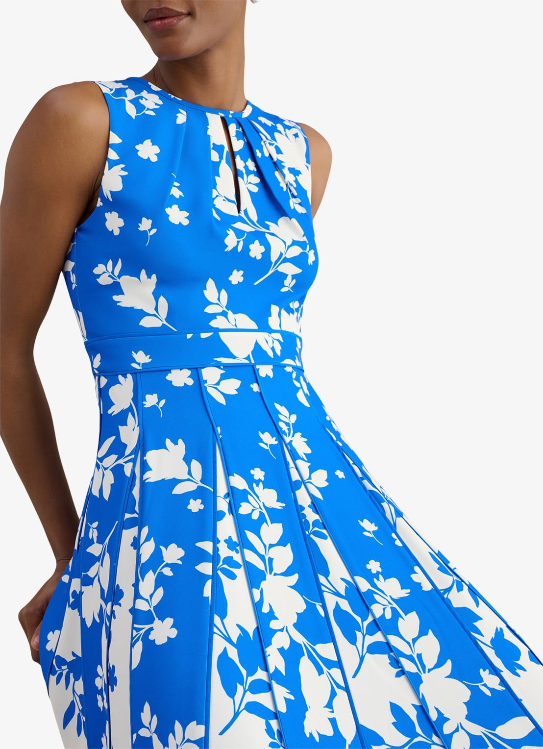 Hobbs Angelica midi jurk met plooien - detail blauw