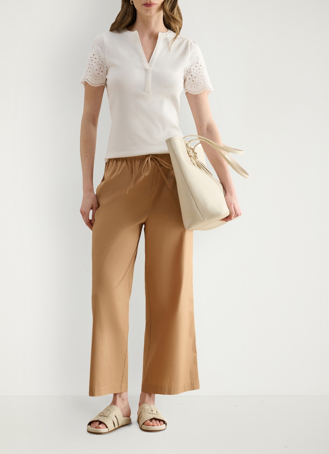 Hobbs Daphne tuniek met broderie - voorkant 5 wit