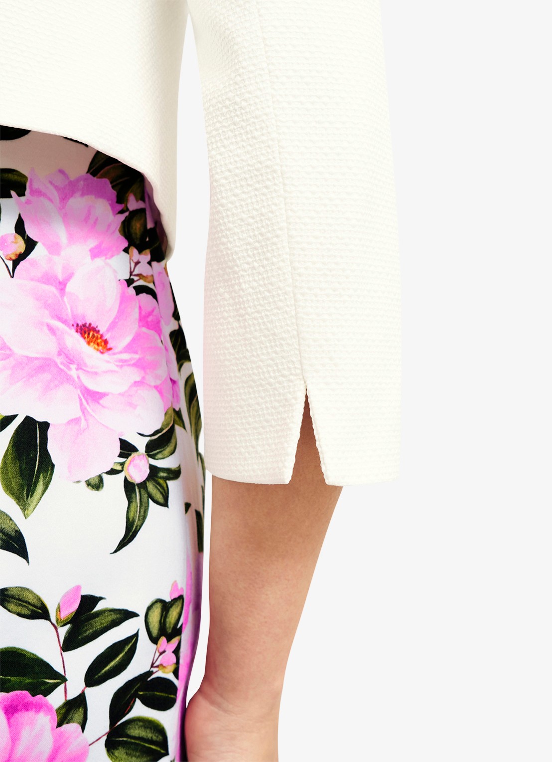 Hobbs Elize bolero met structuur - detail 3 ivoor