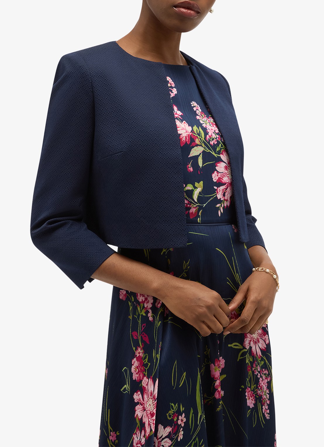 Hobbs Elize bolero met structuur - detail donkerblauw