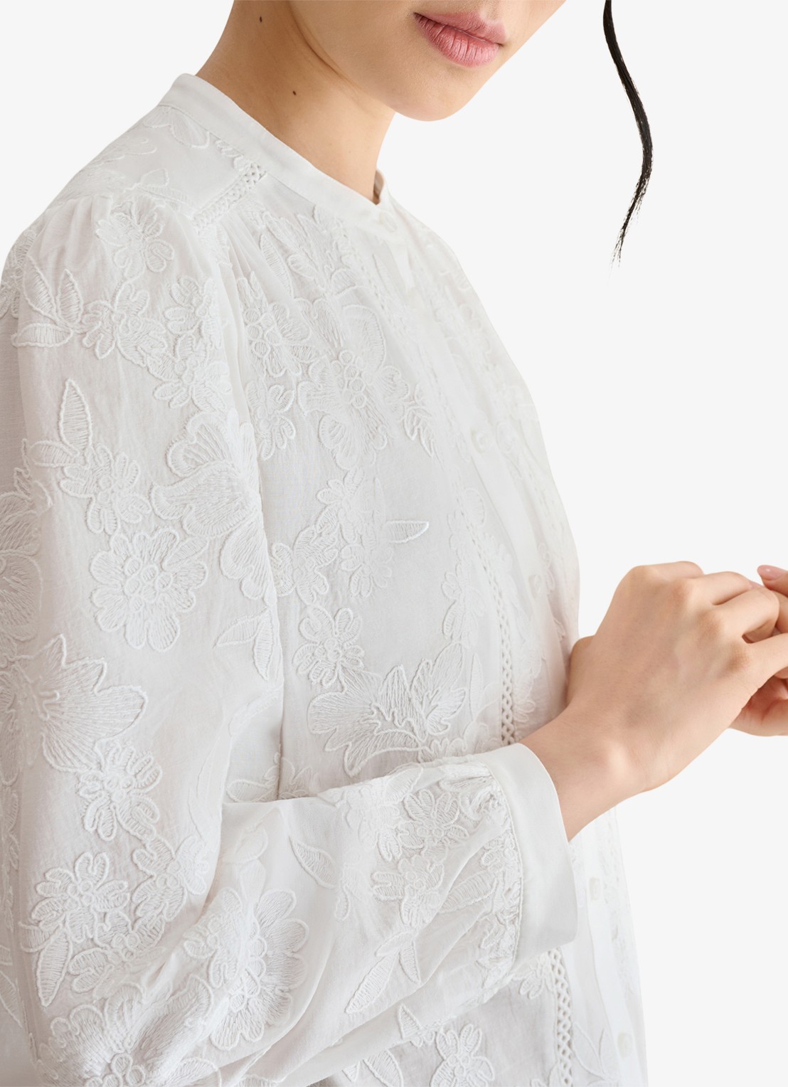 Hobbs Fallon blouse met borduring - detail 4 wit