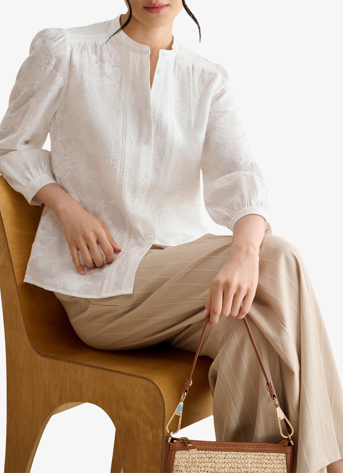 Hobbs Fallon blouse met borduring - detail 5 wit