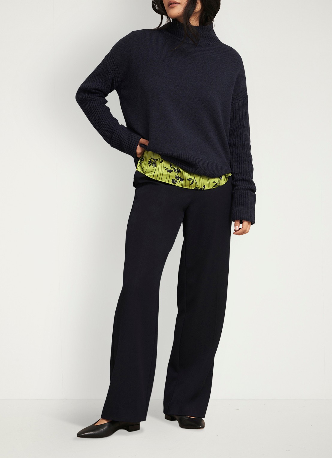 Hobbs Fara blouse met bloemenprint - detail 4 groen