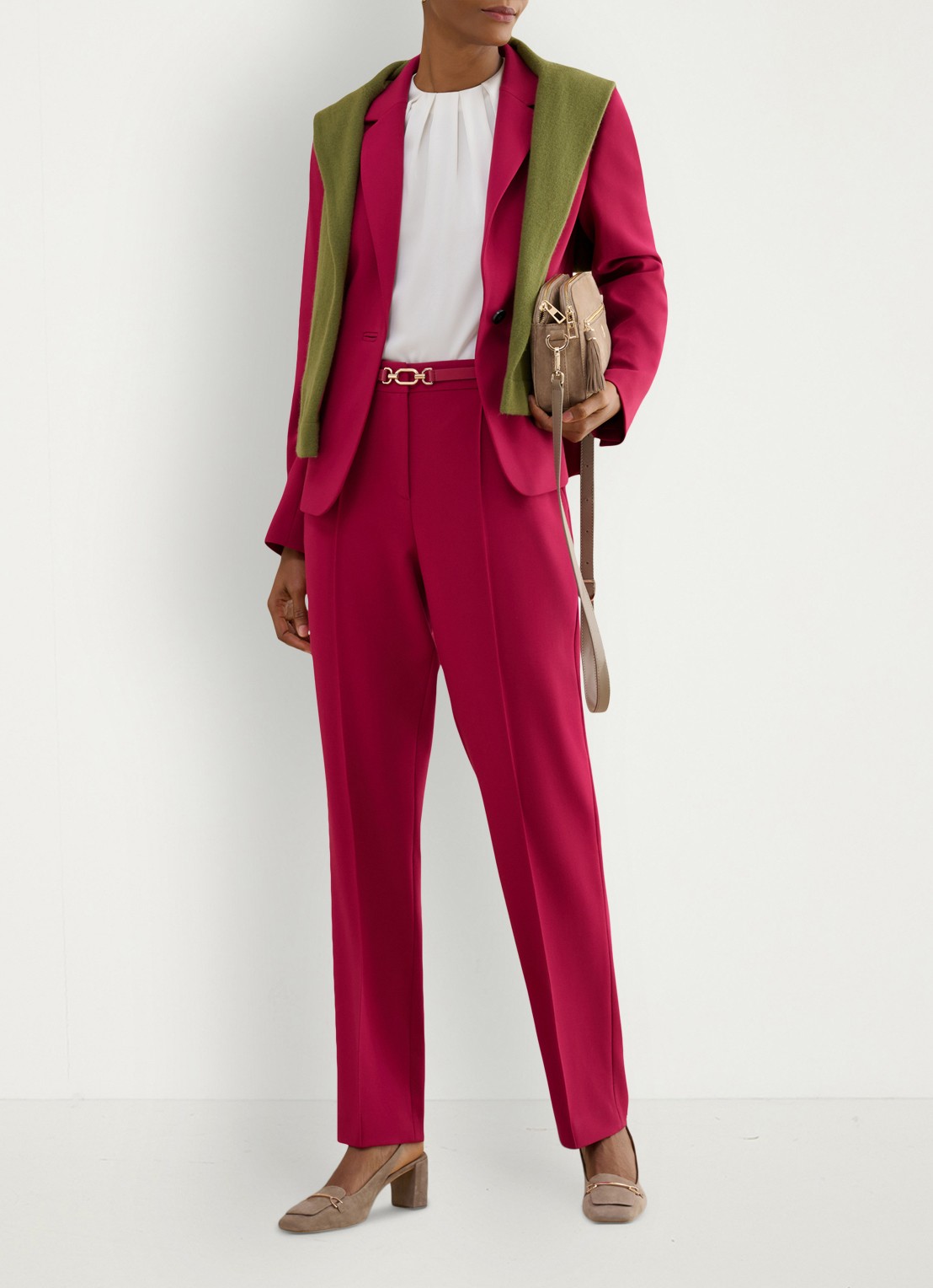 Hobbs Gemma mid waist straight fit pantalon met siernaad - voorkant 2 cranberryrood