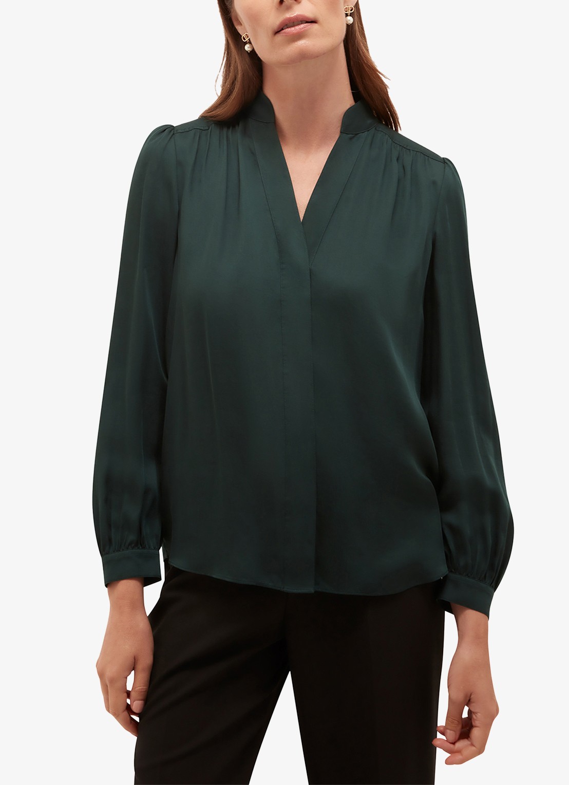 Hobbs Gwen blouse met opstaande kraag - voorkant 5 donkergroen