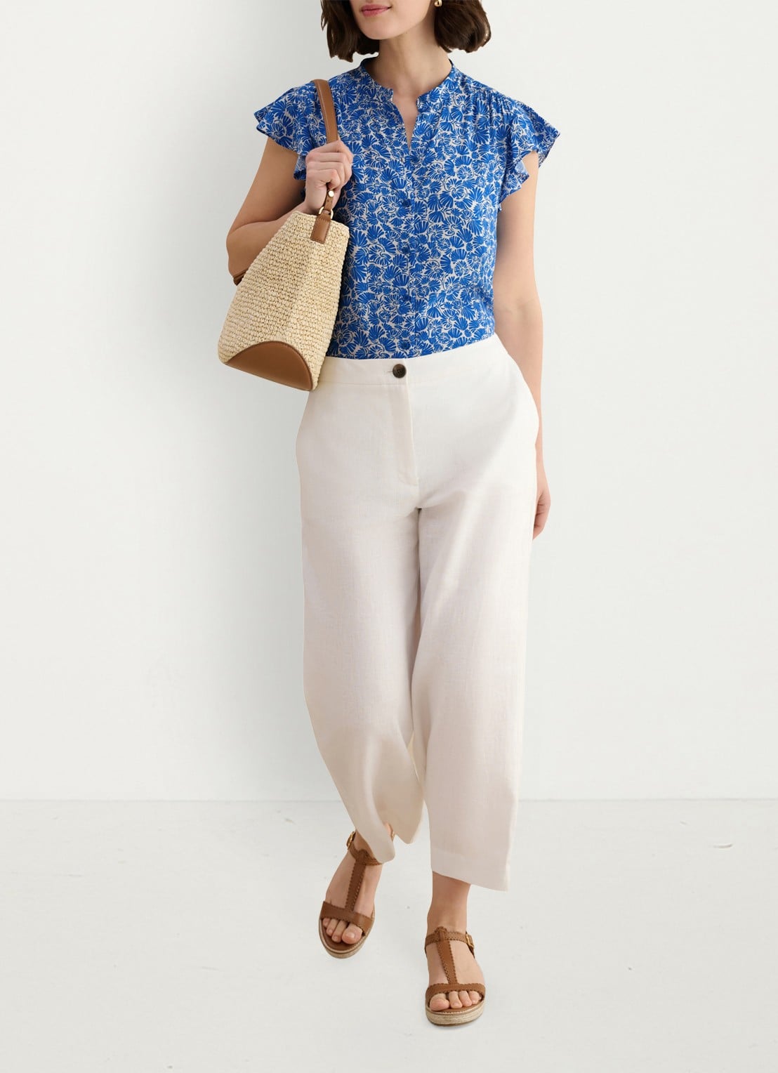 Hobbs Huda blouse met vlindermouw - voorkant 5 blauw