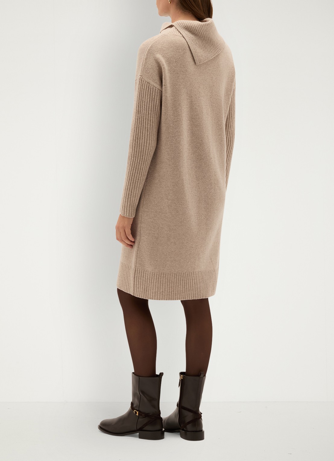 Hobbs Irene midi trui-jurk in wolblend - achterkant 4 beige