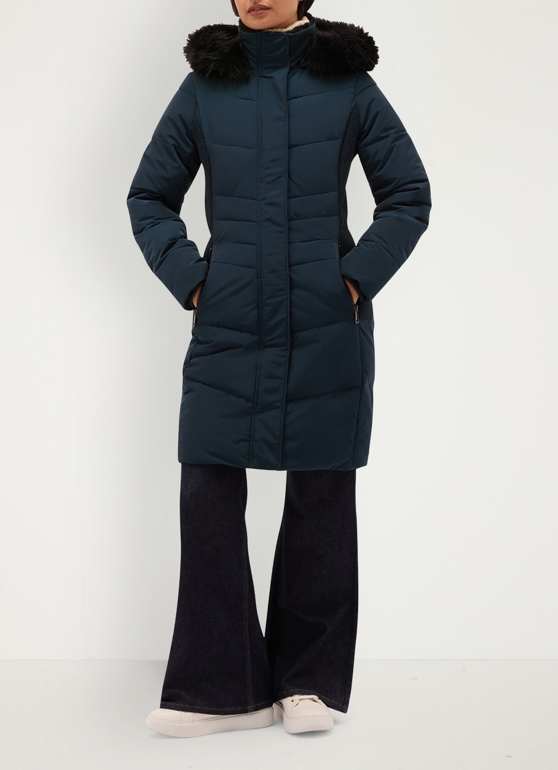 Hobbs Jaymie pufferjas met afneembare capuchon - voorkant 6 blauw