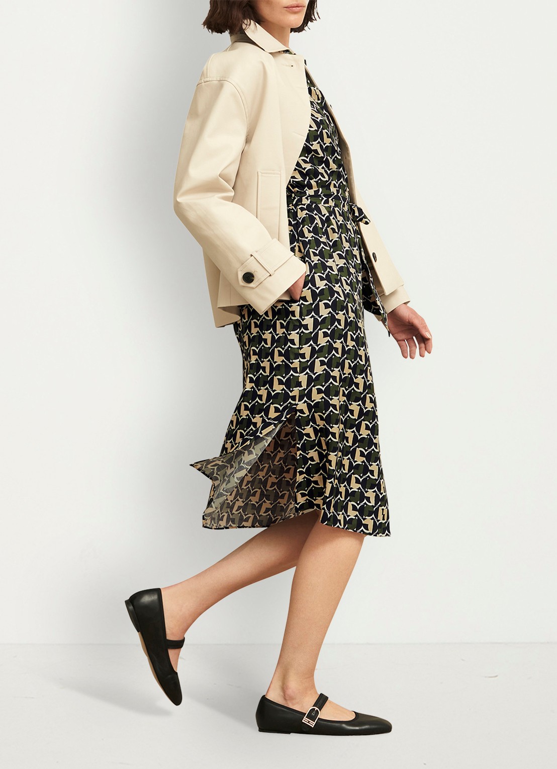 Hobbs Kalinda midi blousejurk met grafische print - detail 4 legergroen