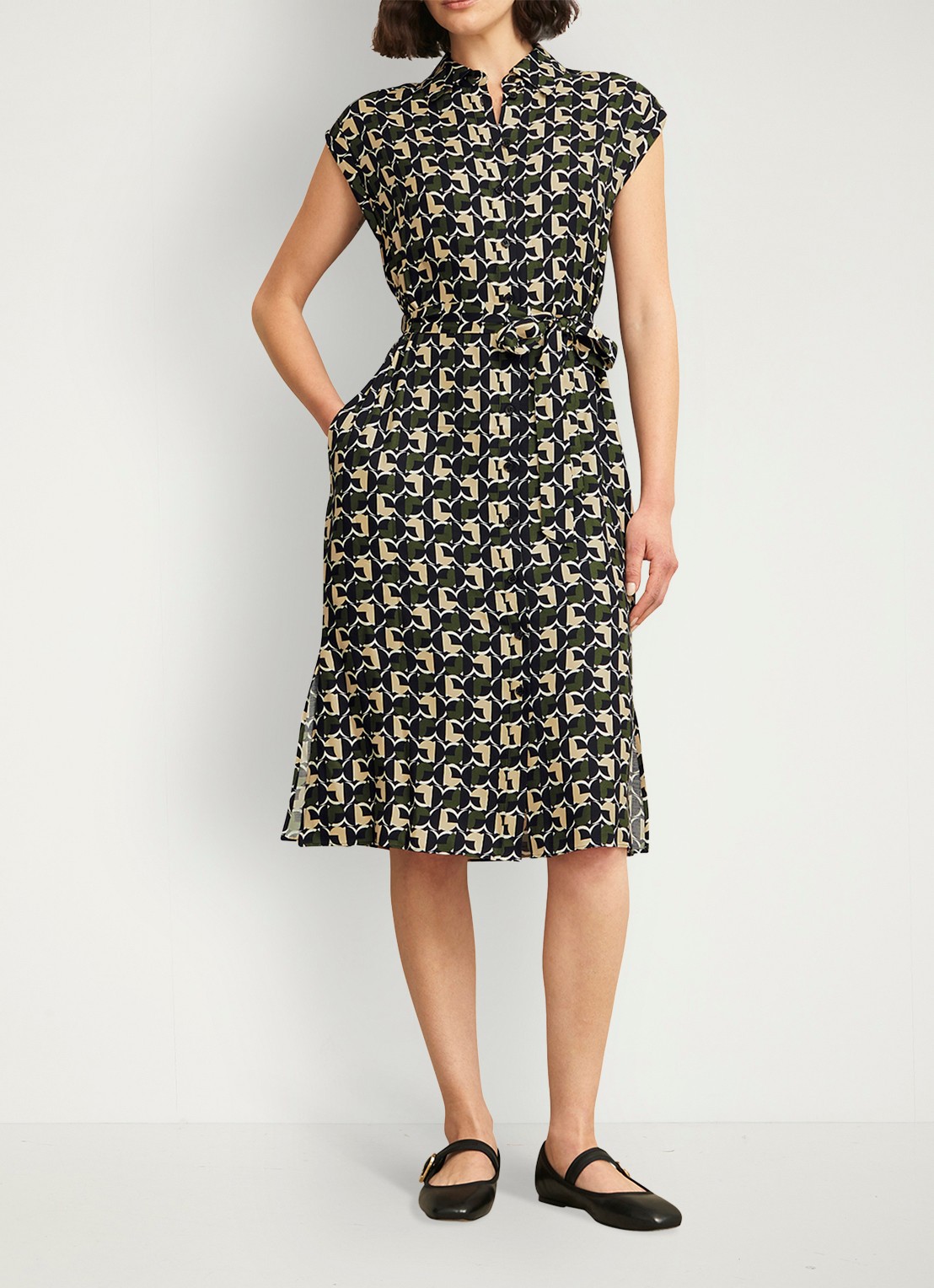 Hobbs Kalinda midi blousejurk met grafische print - voorkant 2 legergroen